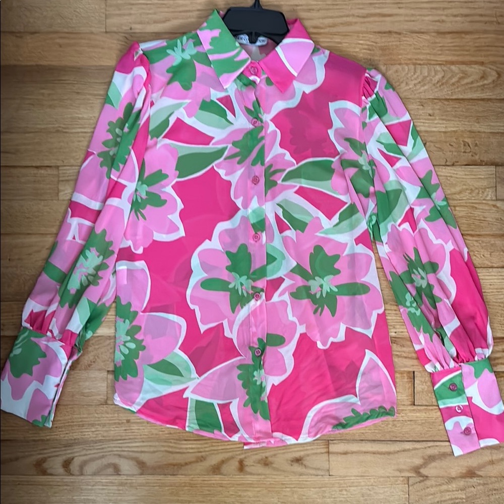 New Collection Italy Women’s Floral Pink and Green Button-Up Blouse